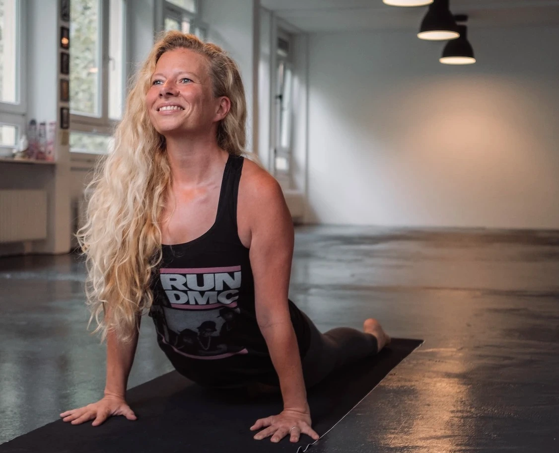 Yoginzky Am Hauptbahnhof Stuttgart