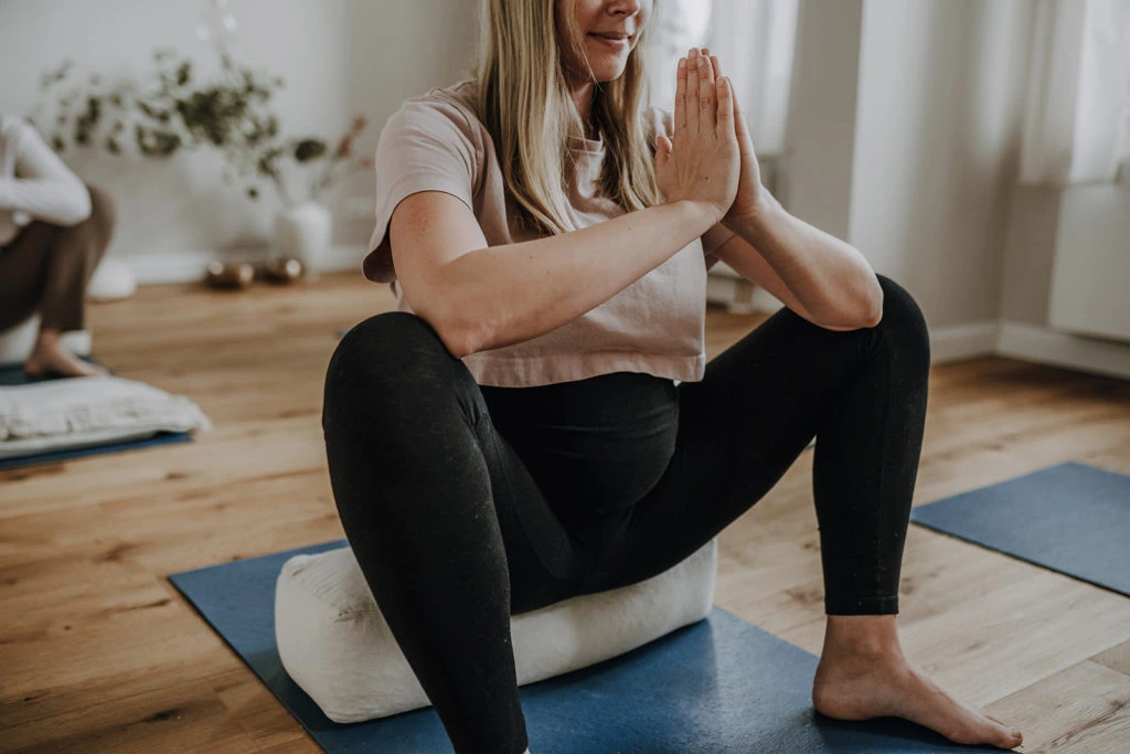 Cocoonyoga & Female Health - Rafaela Inacker Germany
