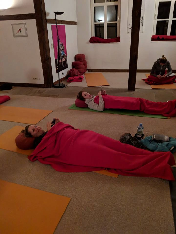 Jules Yoga 