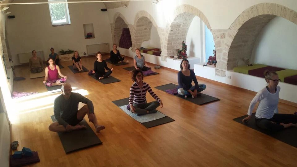 Nitya-yoga Schule Düsseldorf