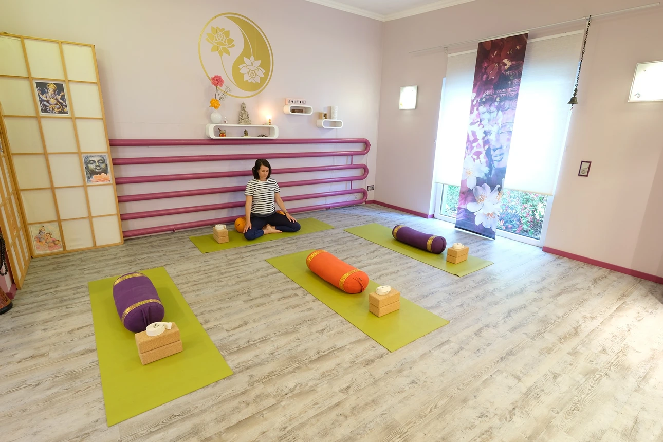 Yoga Estelle