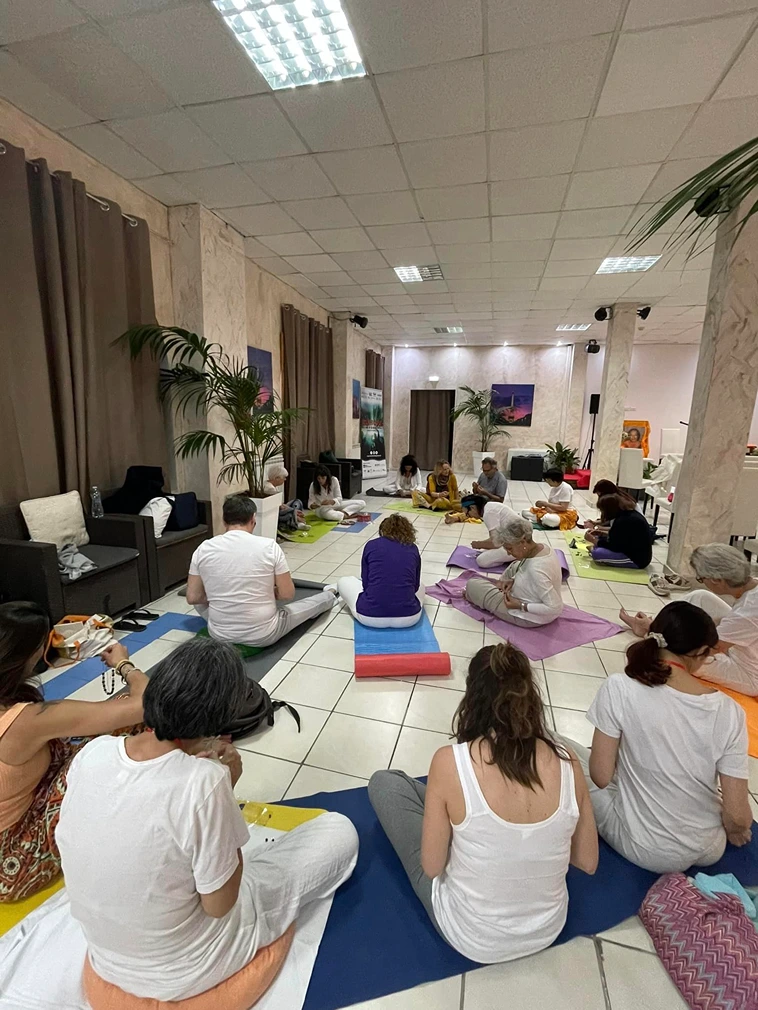 Triguna Studio Yoga