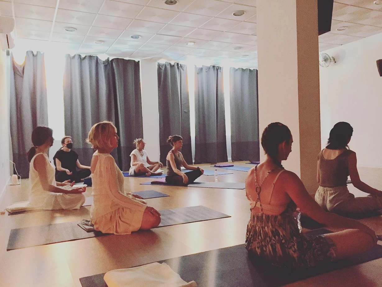 Guruveda Yoga