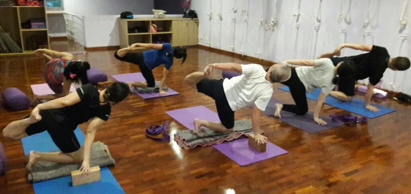 Om Shanti Yoga Kelapa Gading Indonesia