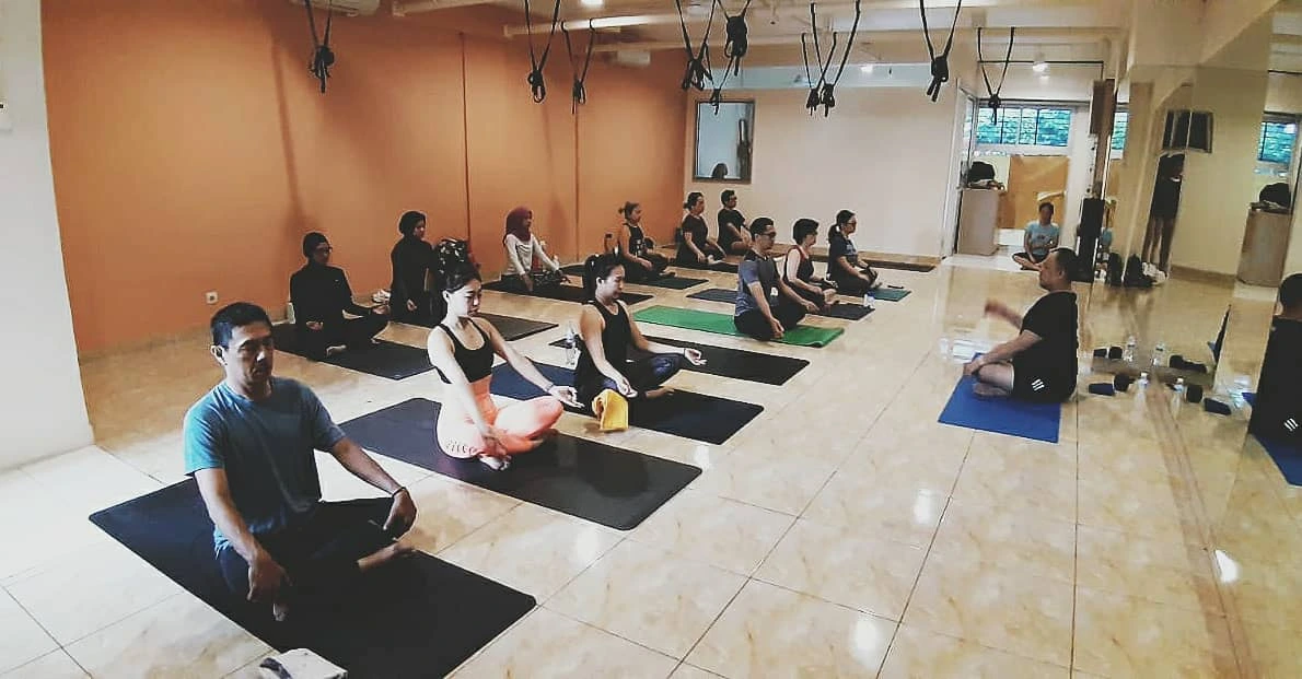 Om Shanti Yoga Kelapa Gading Indonesia