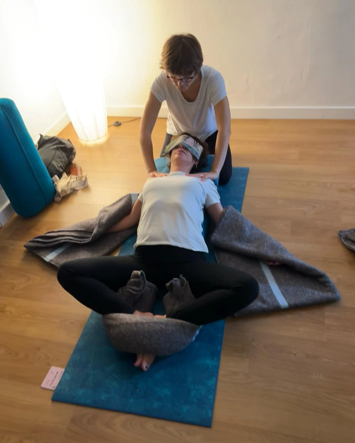 Escuela de Yoga Santosha