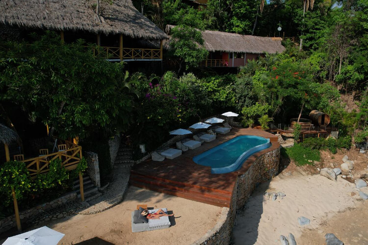 Xinalani Retreat 
