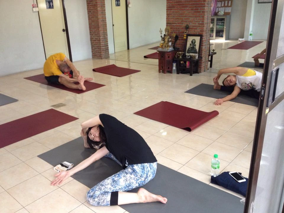 Mon Yoga Bangkok