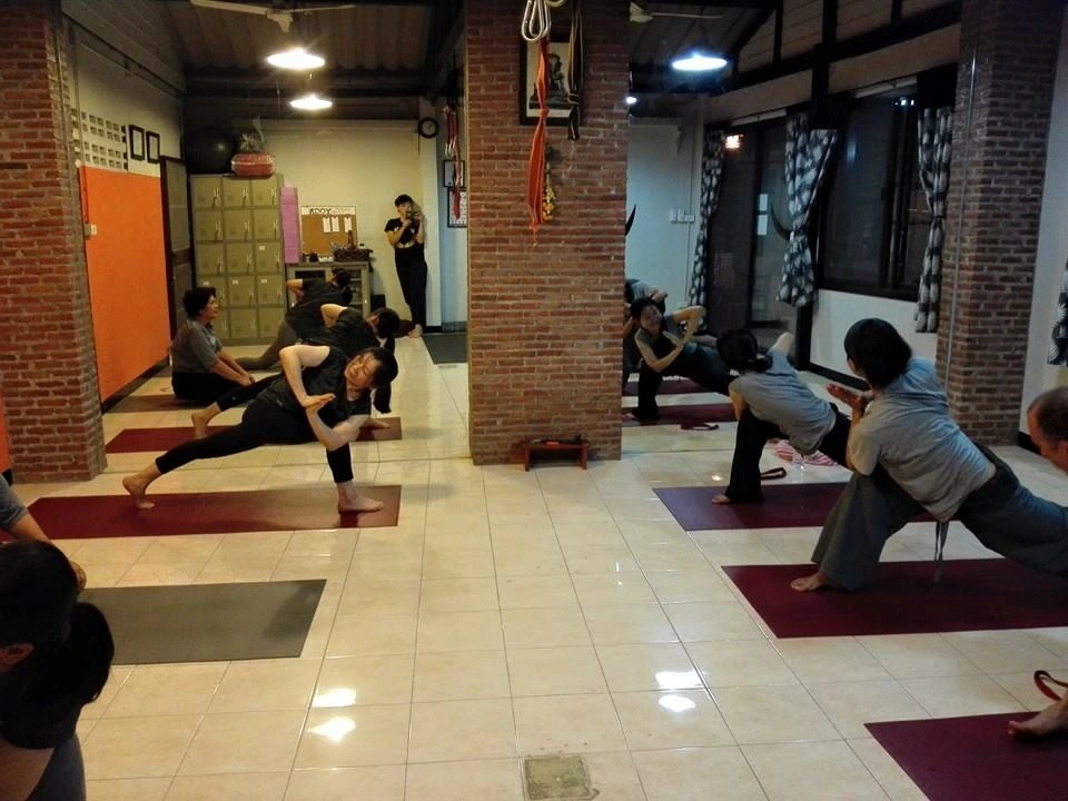 Mon Yoga Bangkok Bangkok