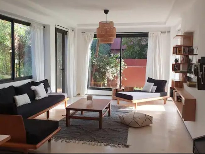 Om Yoga Retreat & School Marrakesh 