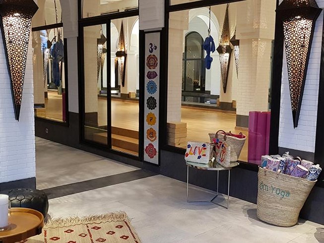 Om Yoga Retreat & School Marrakesh 