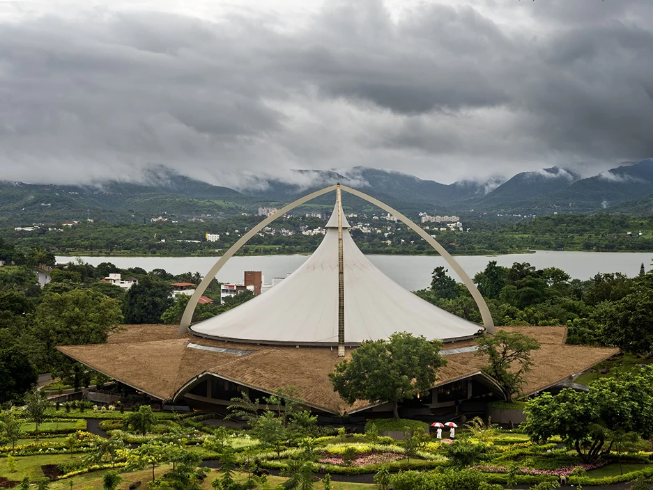  India