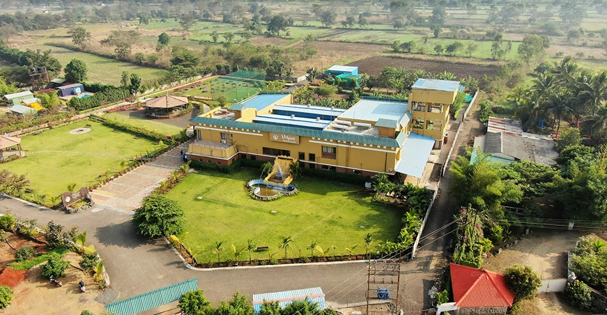  India