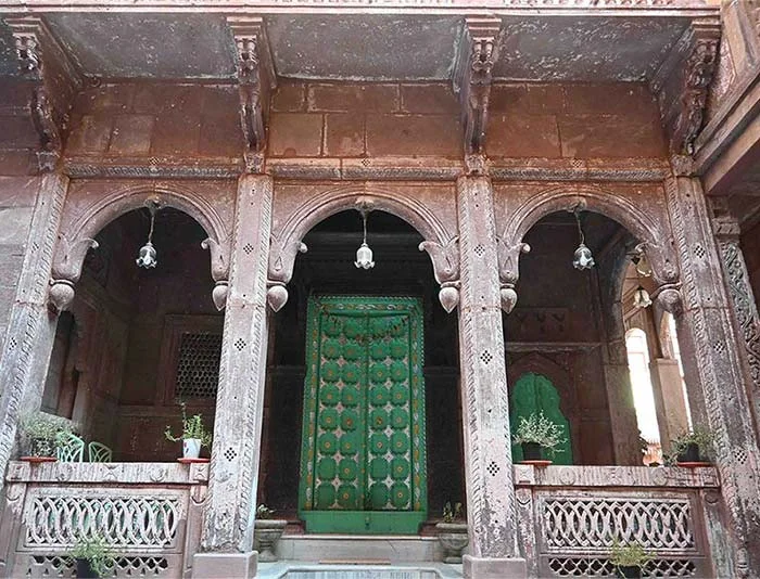  India