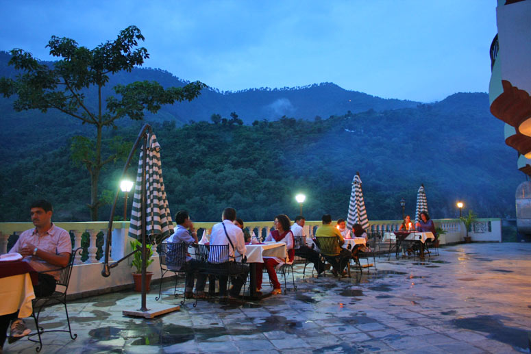  India