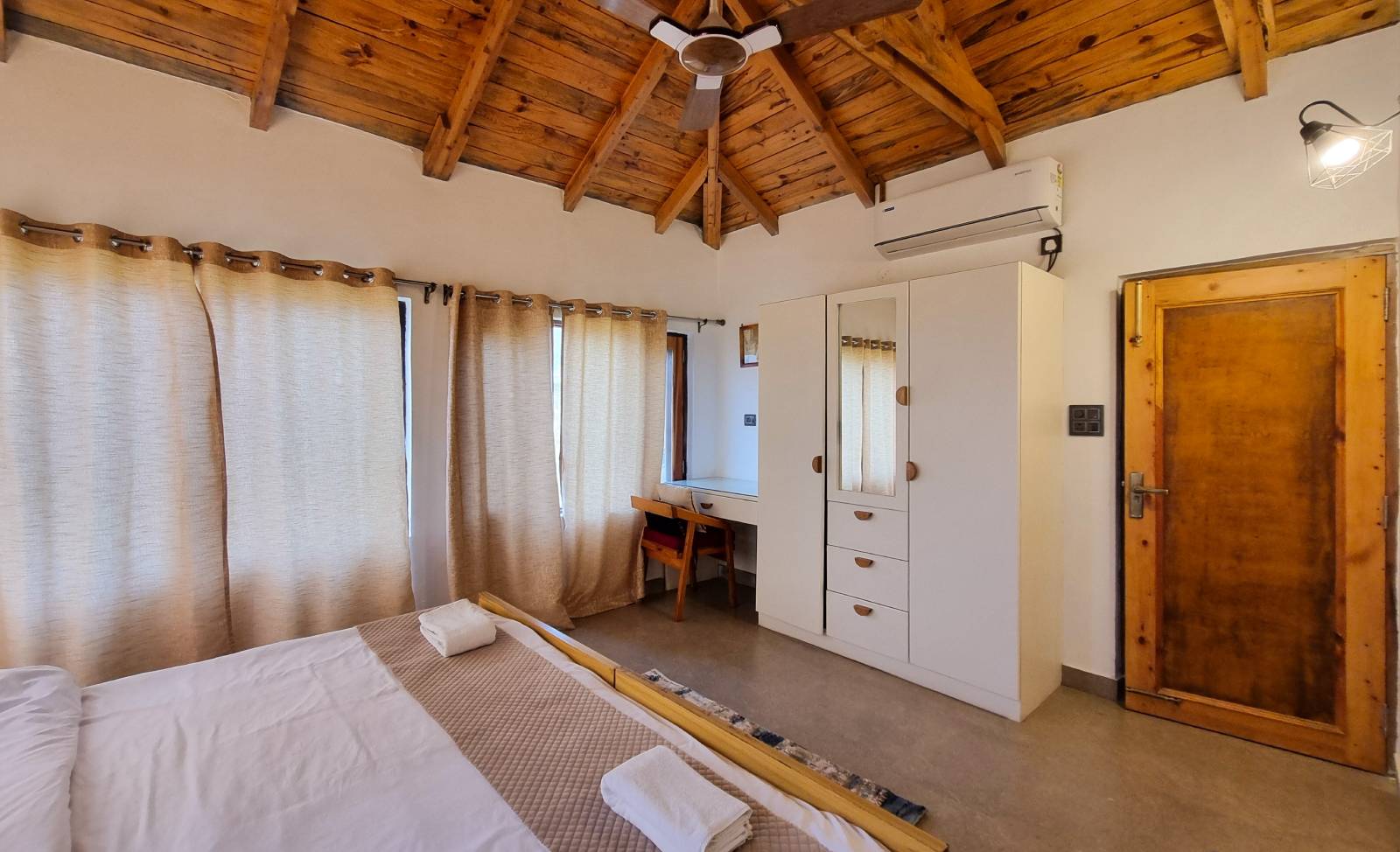  India