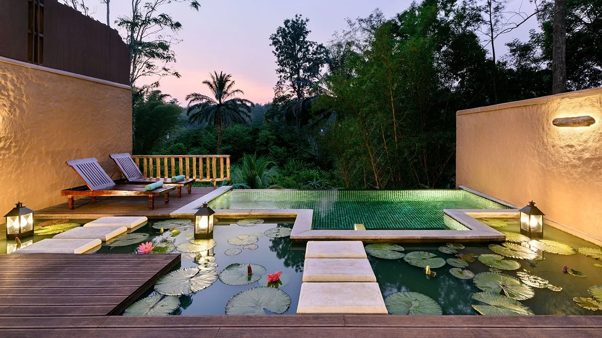  India