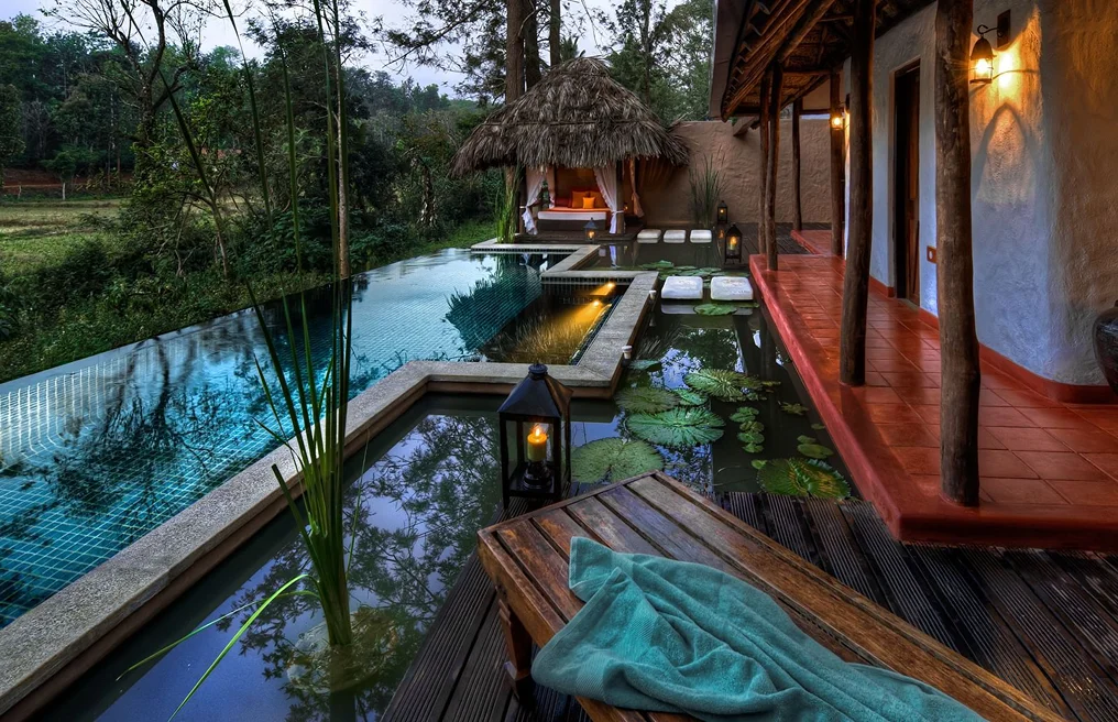  India