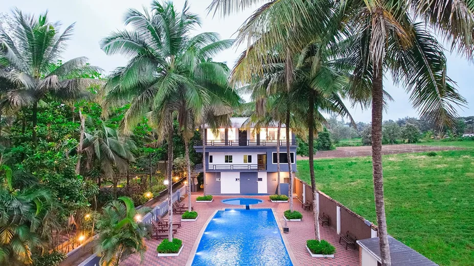  India