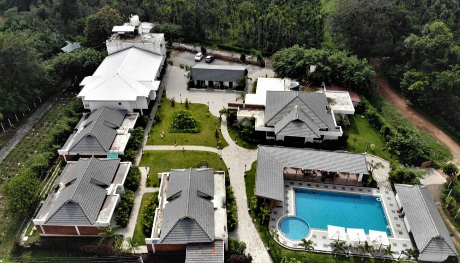 The Yellow Bamboo Resort & Spa Image