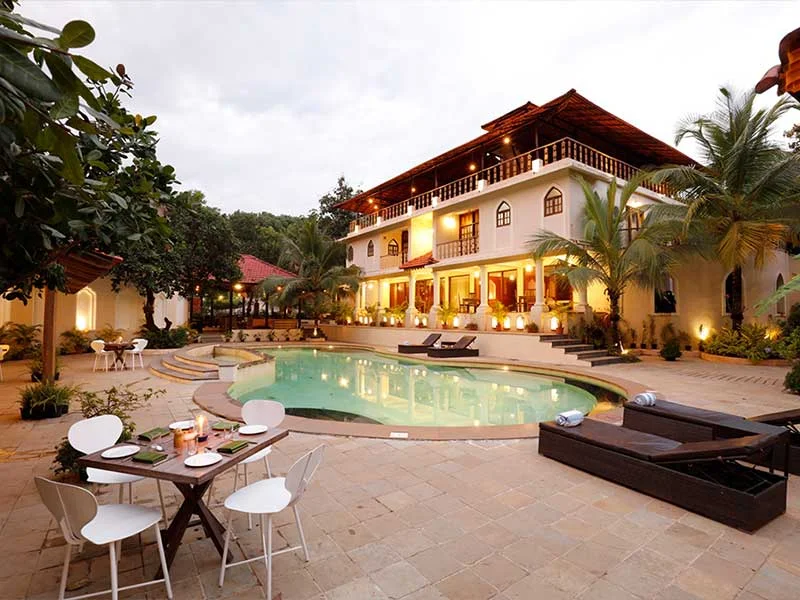 Amritara Hotel & Resort 
