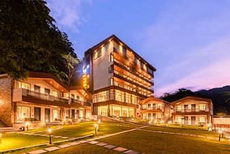 DLS Highland Resort and Spa 