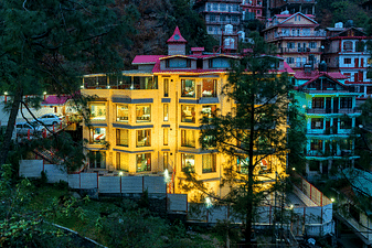 DLS Highland Resort and Spa 