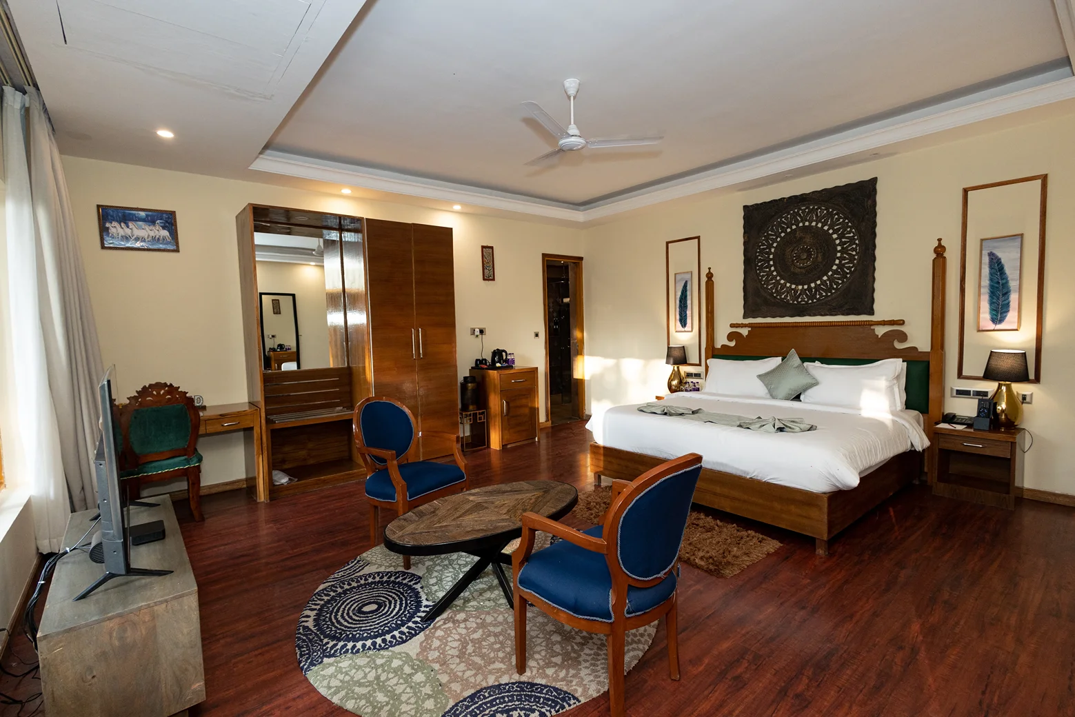  India