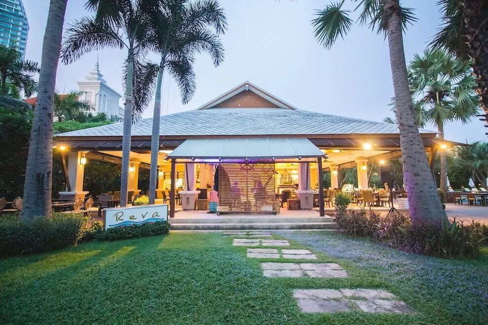 Ravindra Beach Resort & Spa Pattaya