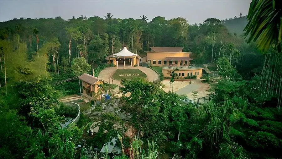  India