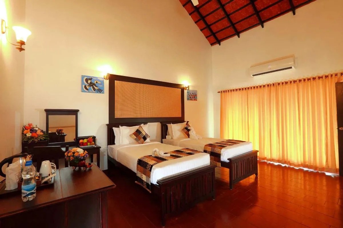 Nihara Resort & Spa Kochi Kochi