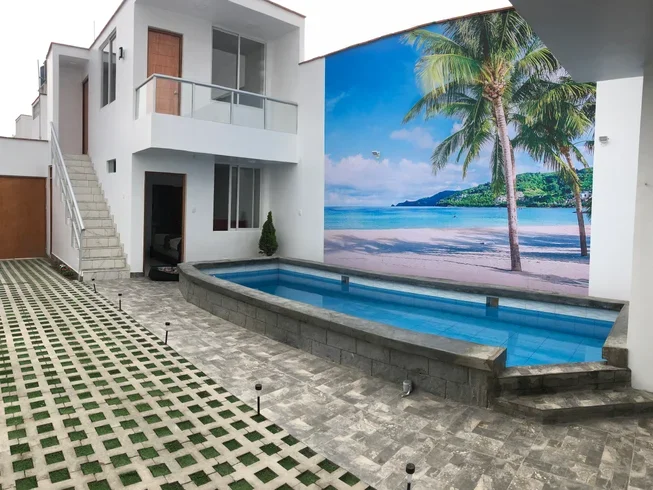 Bravo Surf Camp 
