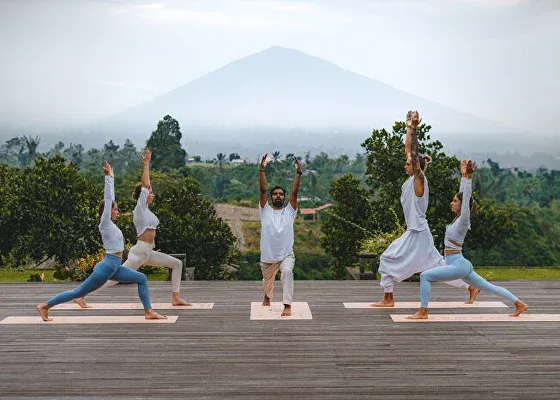  Gianyar