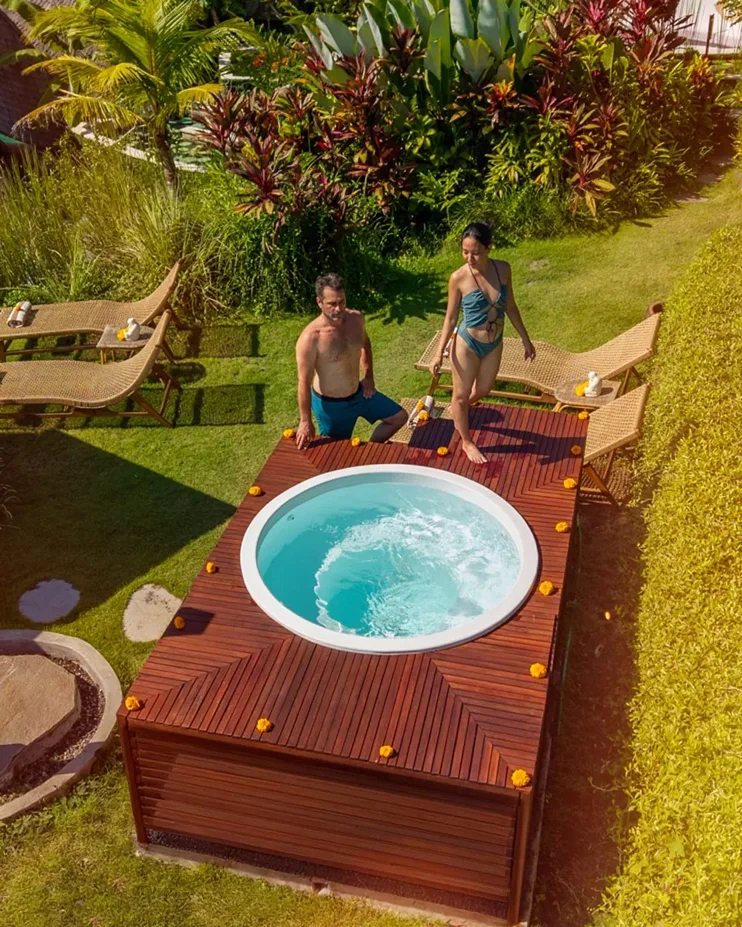 Solana Luxury Wellness Retreat 