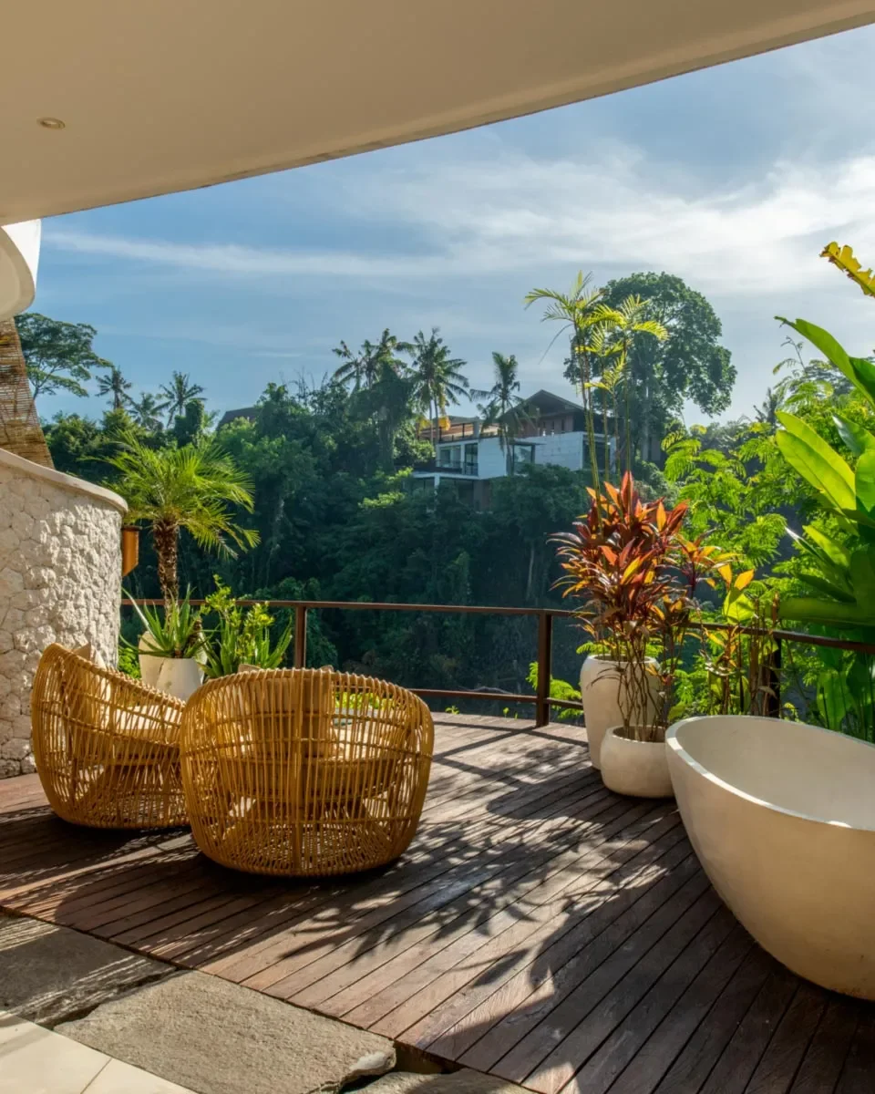  Gianyar