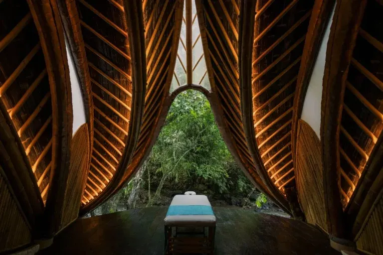  Indonesia