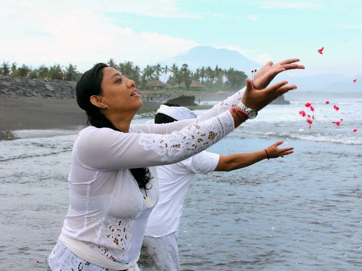 Tunjung Bali 