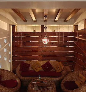  India