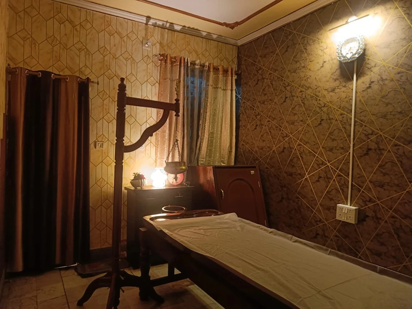 Raw Ayurveda Center - Indira Nagar