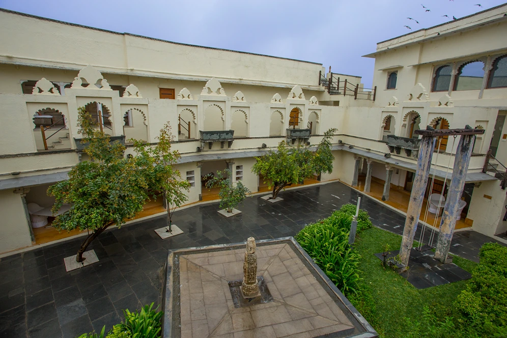 1. janana courtyard - raas devigarh x ravi solanki1729163175.webp