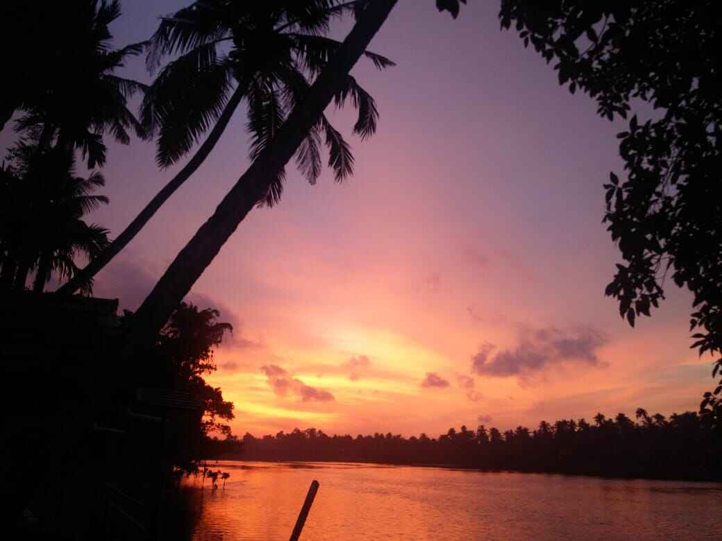 lhasaresortsunset1744877170.jpg