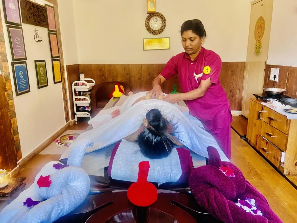 kati-vasti-ayurveda-treatment-at-best-retreat-in-rishikesh-veda5-11749467906.webp