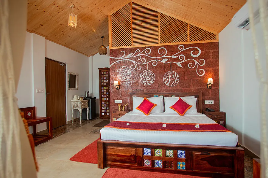 veda5-ayurveda-yoga-wellness-retreat-and-spa-goa-bedroom1749467909.webp