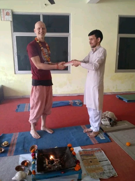 300 Hrs Yoga Teacher Training Course in Rishikesh By Swami Vivekananda Yoga & Reiki school Rishikesh1.webp