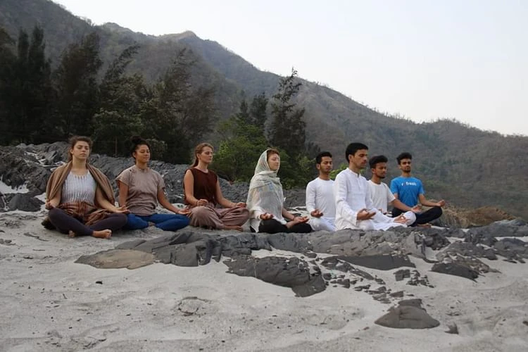 300 Hrs Yoga Teacher Training Course in Rishikesh By Swami Vivekananda Yoga & Reiki school Rishikesh3.webp