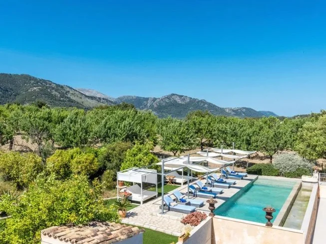 4 Day Almond Blossom Hiking And Weekend Yoga Retreat In Selva, Mallorca2.webp