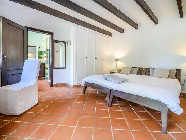 7 Day Bloom Into Spring Pranayama, Meditation, And Yoga Retreat With Lucie David In Soller, Spain15.webp