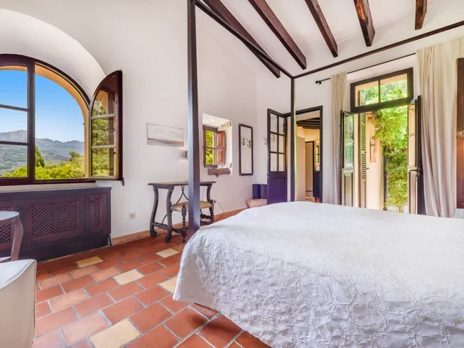 7 Day Bloom Into Spring Pranayama, Meditation, And Yoga Retreat With Lucie David In Soller, Spain5.webp