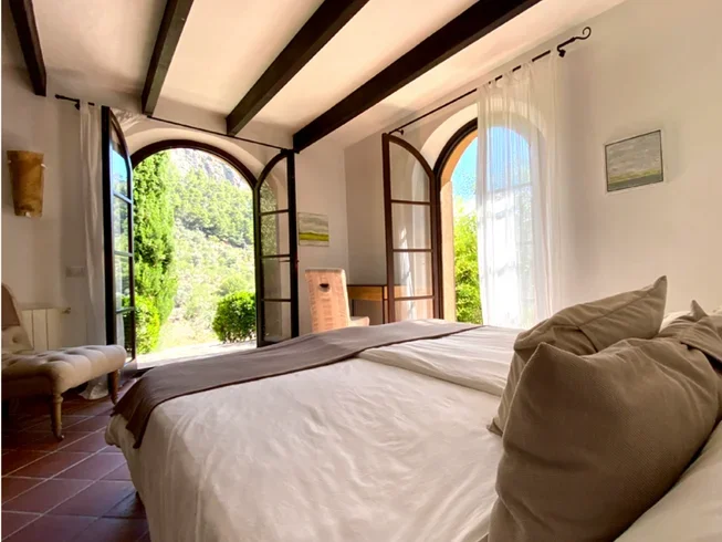 7 Day Bloom Into Spring Pranayama, Meditation, And Yoga Retreat With Lucie David In Soller, Spain6.webp