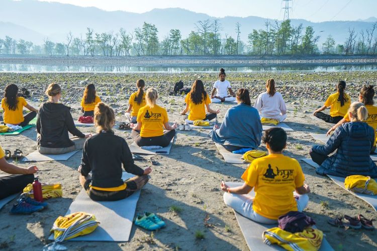 200-hour-yoga-teacher-training-in-course-rishikesh-india (1).jpeg